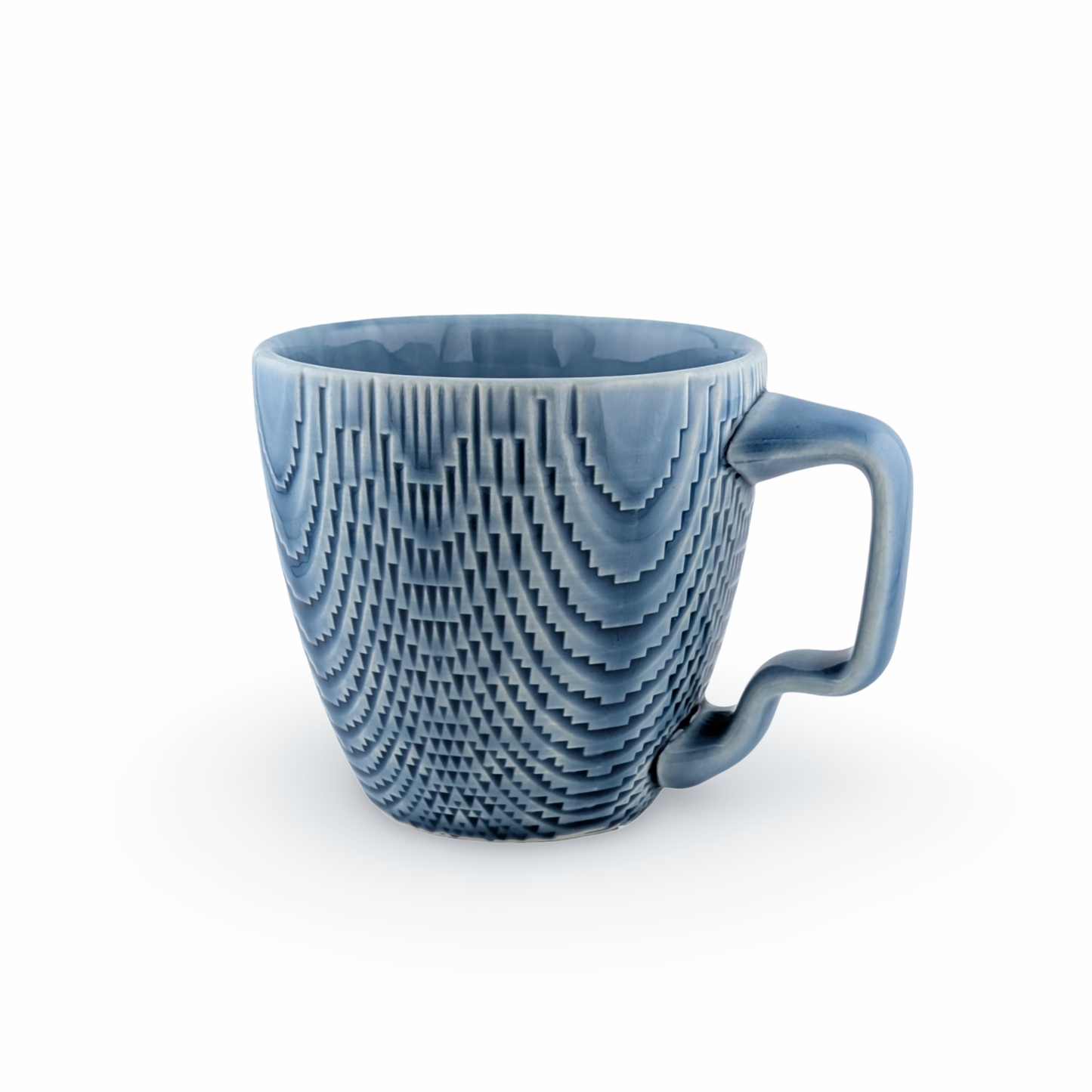 Curve Mug with Knockdown Surface and Wiggle Handle